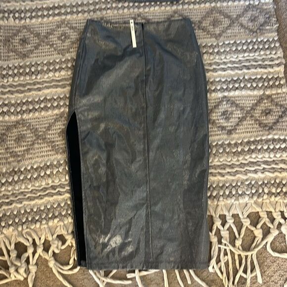 NWT ASOS DESIGN metallic silver midi skirt and crop top two-piece 4/6 - Picture 11 of 11